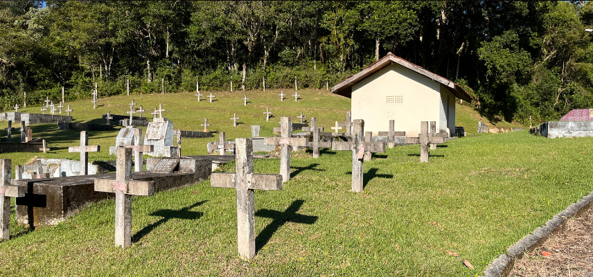 Prefeitura de São José convoca famílias para regularização de jazigos abandonados