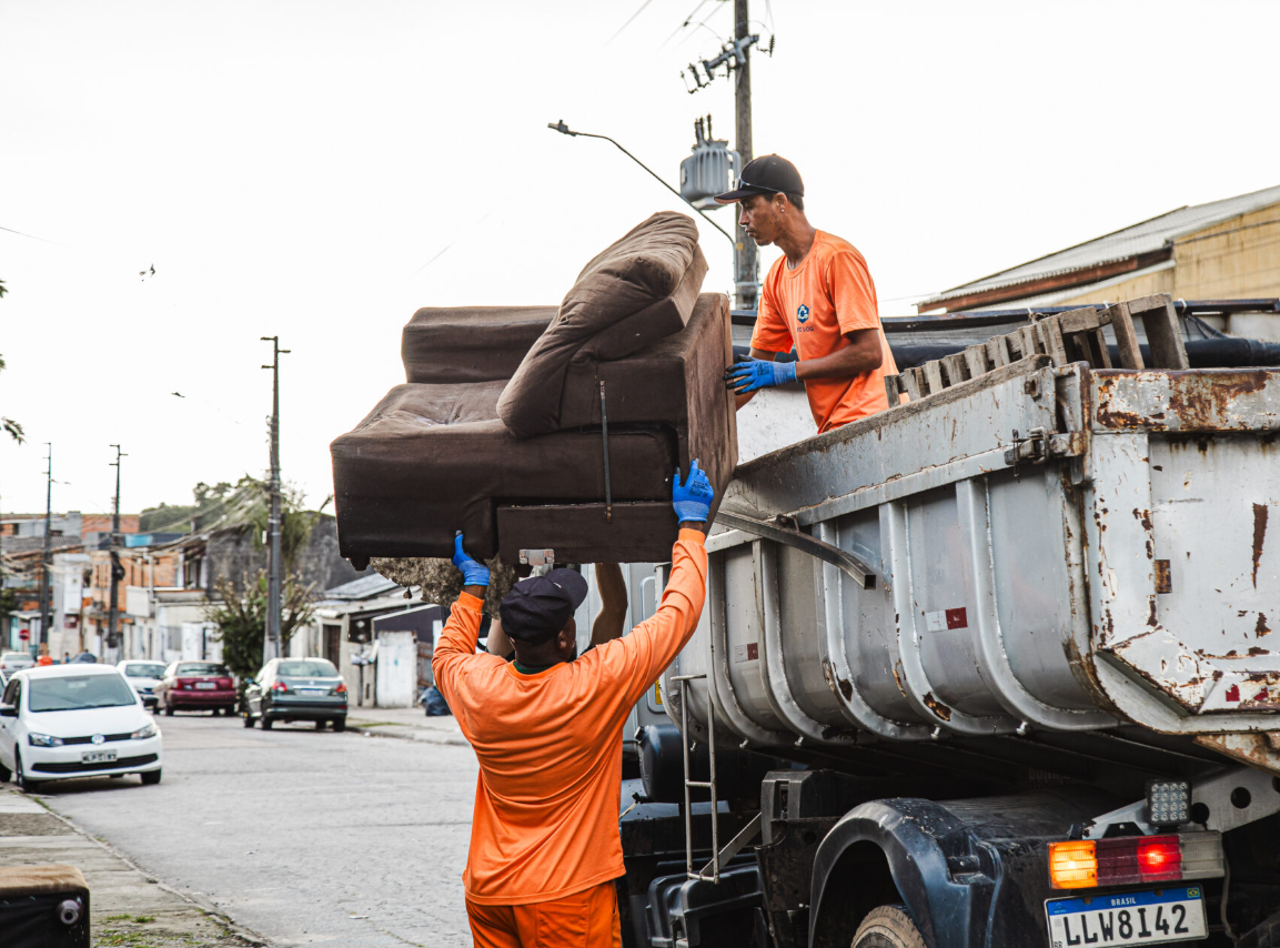 São José recolhe mais de 3,2 mil toneladas de resíduos volumosos no primeiro semestre de 2026